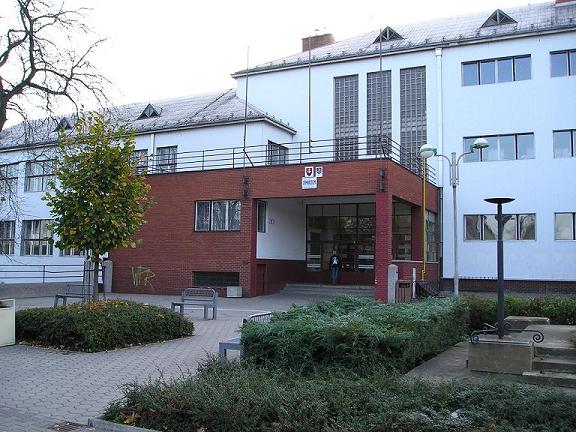 Obrázok - budova školy